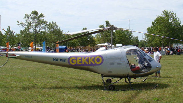 Enstrom F28 helikopter